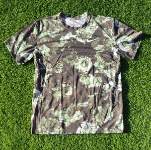 Nike Men's Leaf Pattern Tee - Green and Brown